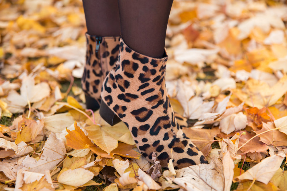 Rizzo leopard boots.jpg